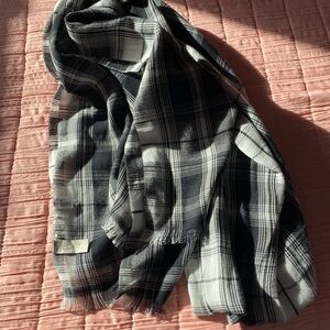 LOFT  Black White & Gray Long Scarf